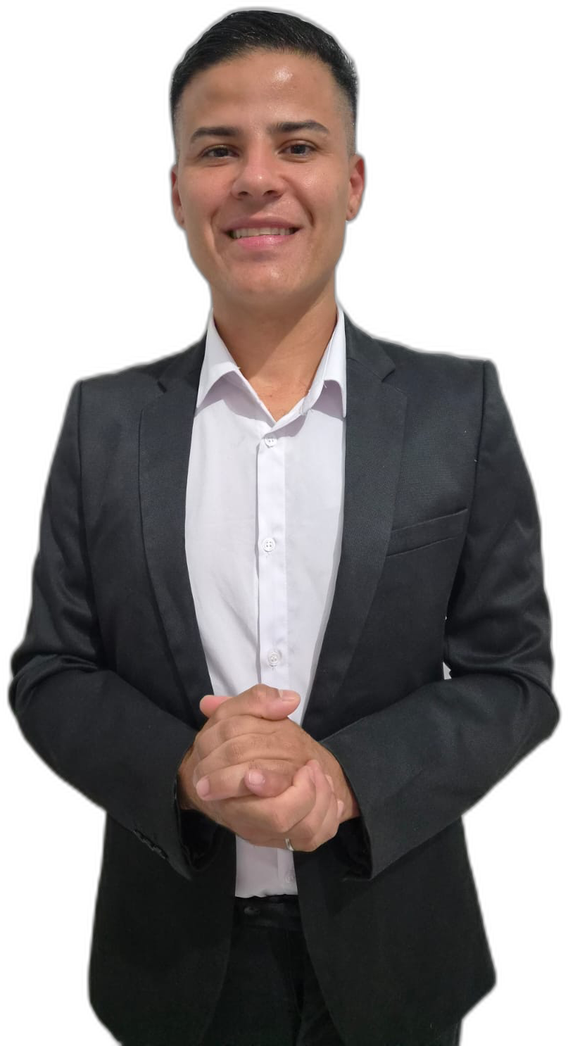 César sorrindo